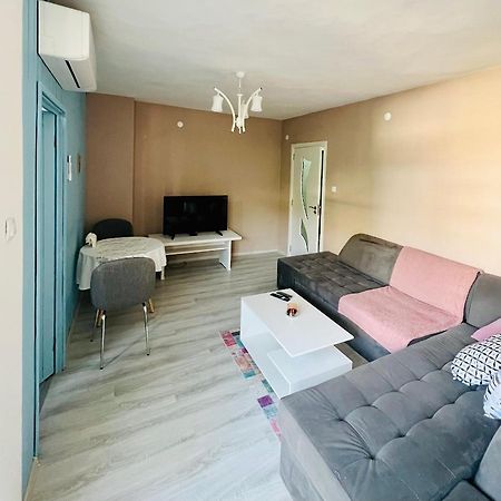 Midtown Apartment Kurdzhali Luaran gambar