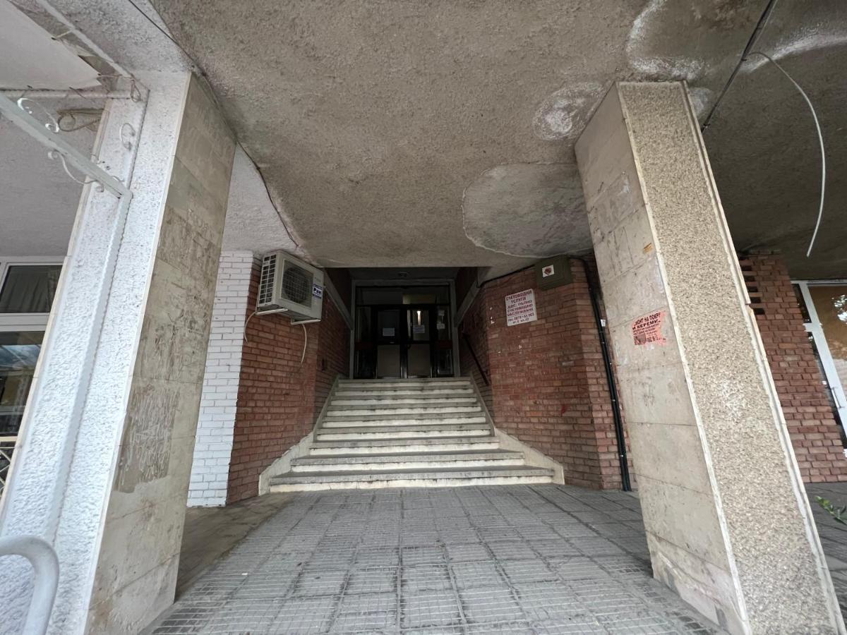 Midtown Apartment Kurdzhali Luaran gambar