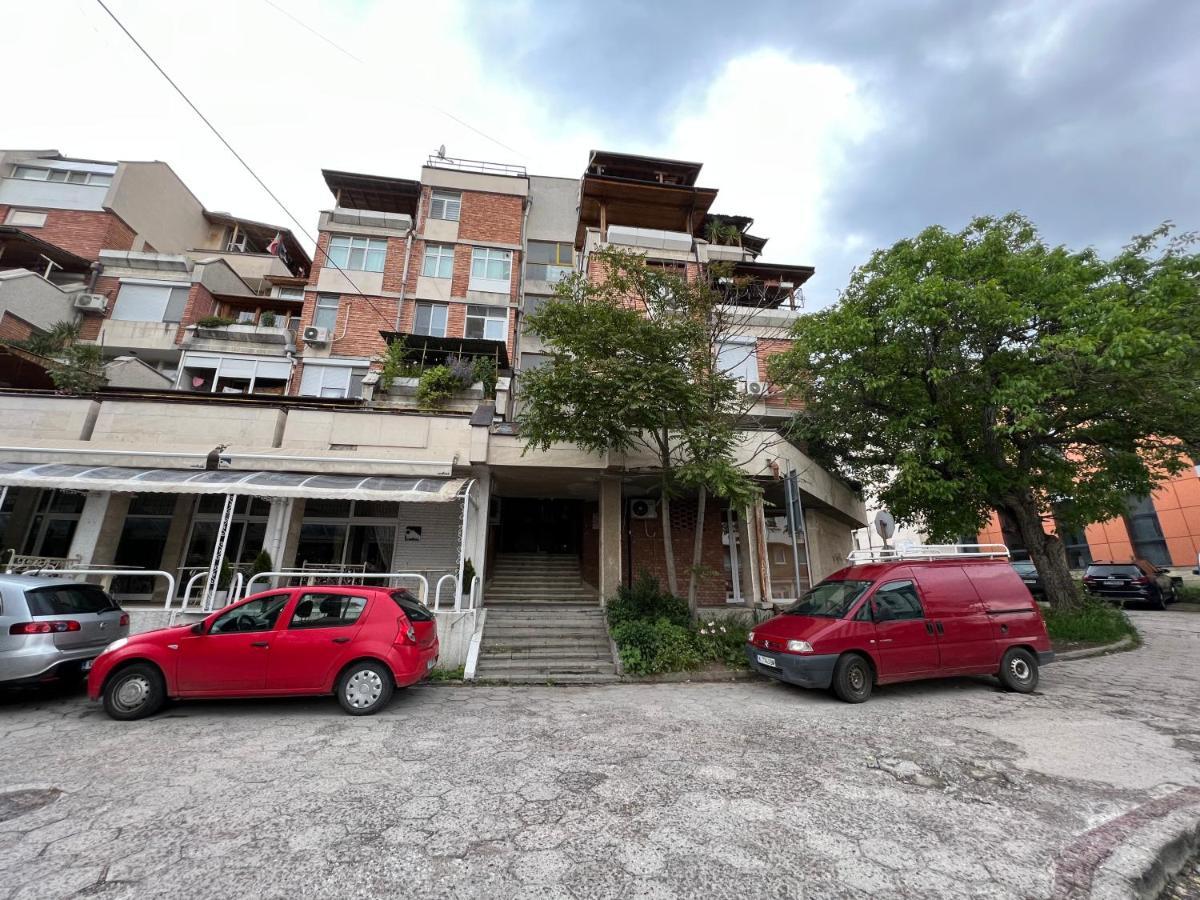Midtown Apartment Kurdzhali Luaran gambar