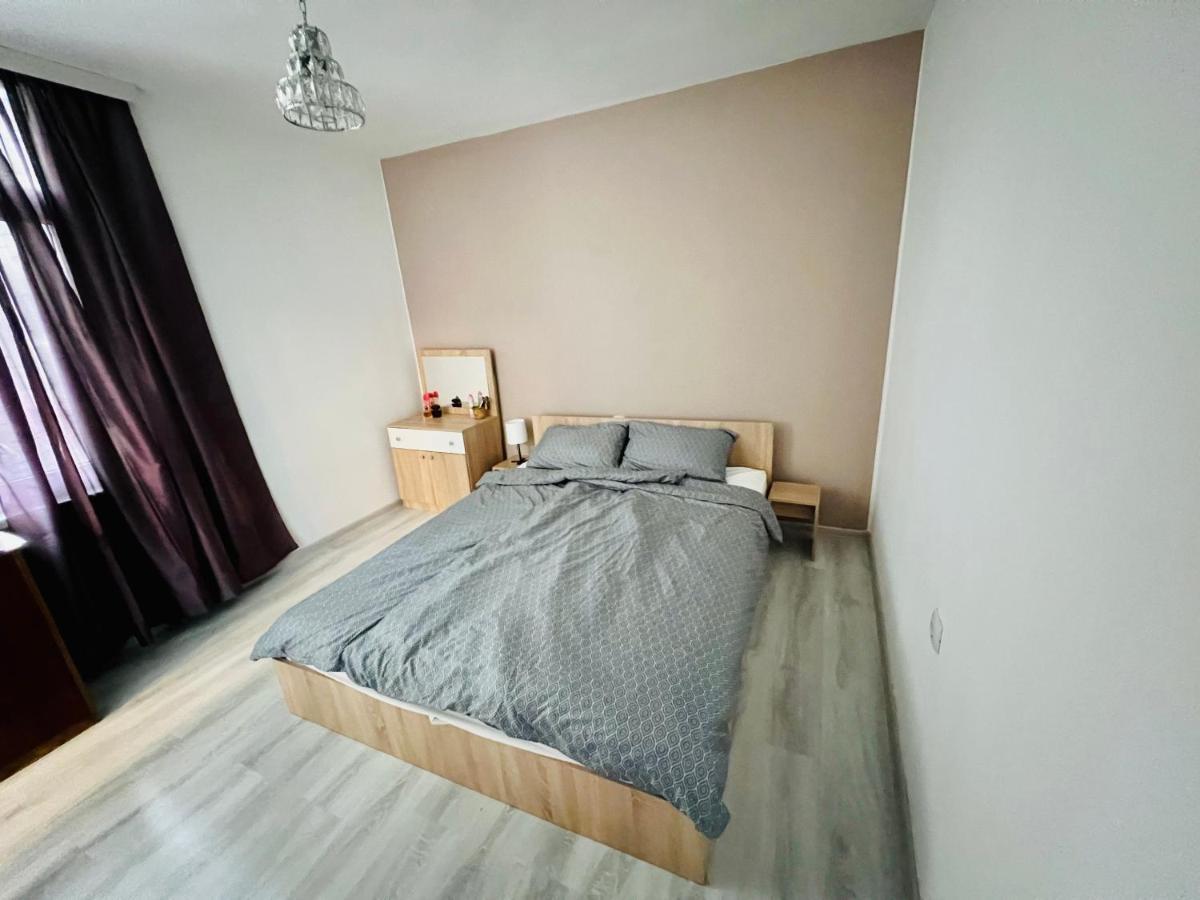 Midtown Apartment Kurdzhali Luaran gambar