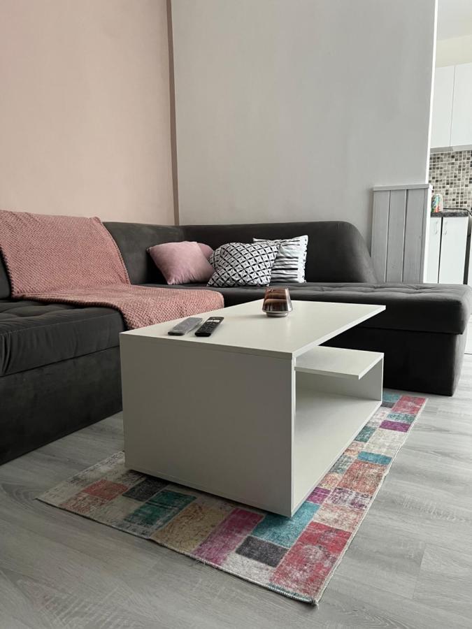 Midtown Apartment Kurdzhali Luaran gambar